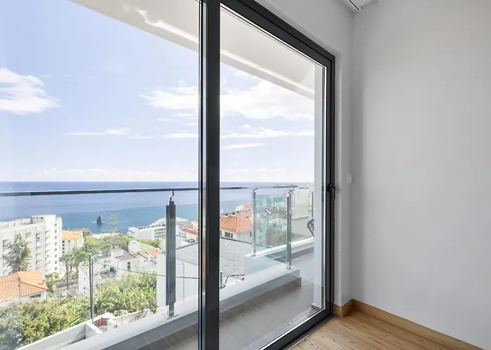 The Ocean Gaze By Homie