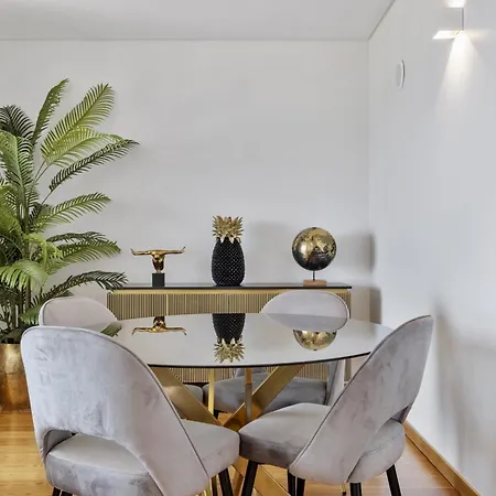 The Ocean Gaze By Homie *